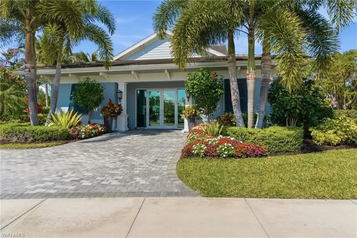 2118  Marquesa  CIR, Naples, FL 34112