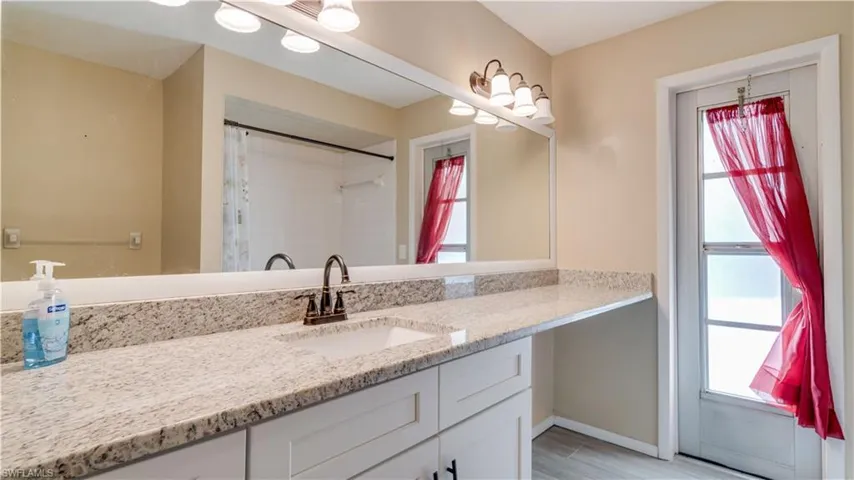 1128 SE 29th  TER, Cape Coral, FL 33904