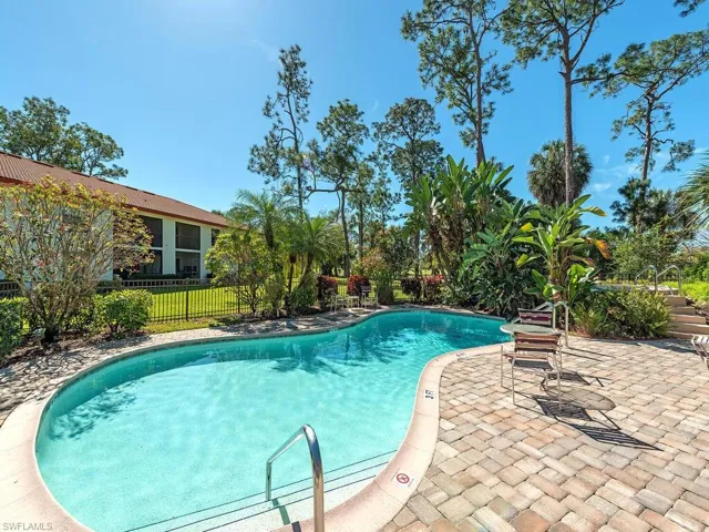 905  Augusta  BLVD, Naples, FL 34113