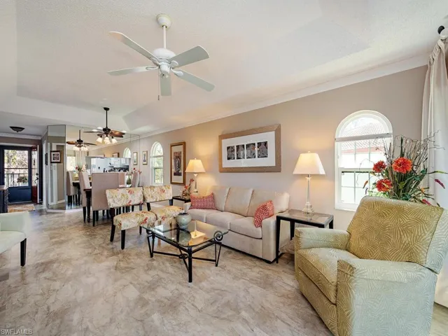 905  Augusta  BLVD, Naples, FL 34113