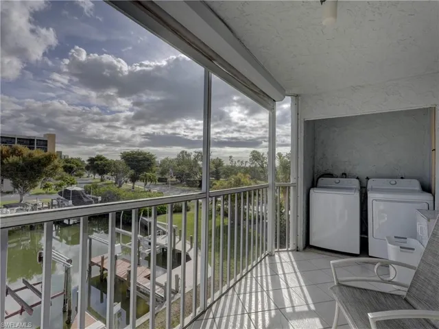 4511 Bay Beach Ln 211, Fort Myers Beach, Florida 33931