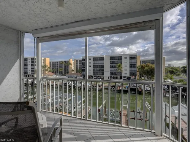 4511 Bay Beach Ln 211, Fort Myers Beach, Florida 33931