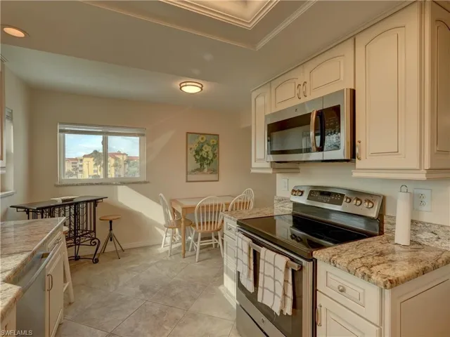 4511 Bay Beach Ln 211, Fort Myers Beach, Florida 33931