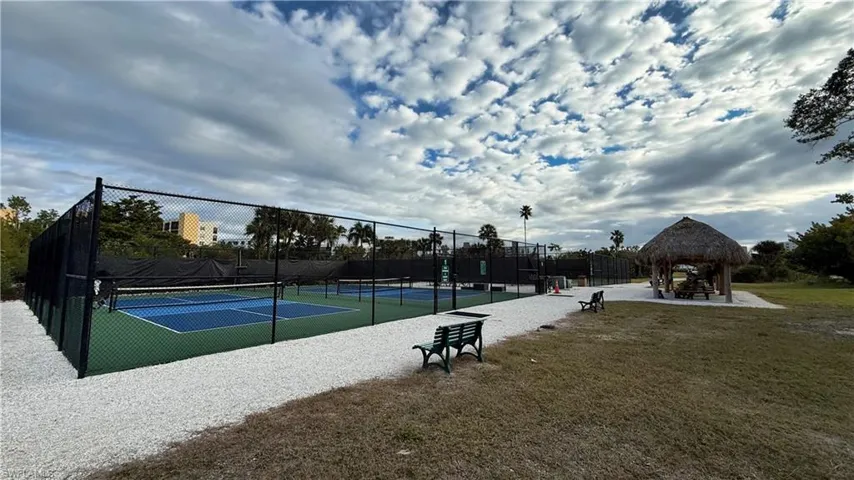 4511 Bay Beach Ln 211, Fort Myers Beach, Florida 33931