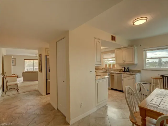 4511 Bay Beach Ln 211, Fort Myers Beach, Florida 33931
