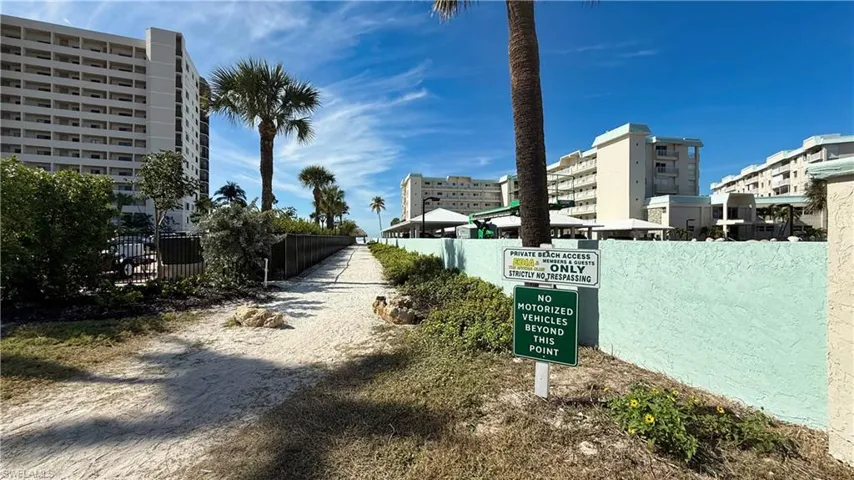 4511 Bay Beach Ln 211, Fort Myers Beach, Florida 33931