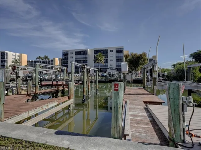4511 Bay Beach Ln 211, Fort Myers Beach, Florida 33931