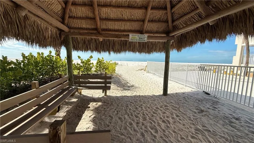 4511 Bay Beach Ln 211, Fort Myers Beach, Florida 33931