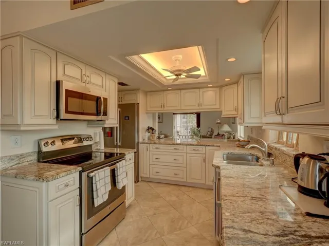 4511 Bay Beach Ln 211, Fort Myers Beach, Florida 33931