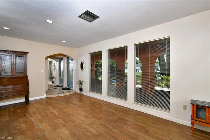 318 Fifth Ave, Lehigh Acres, Florida 33936