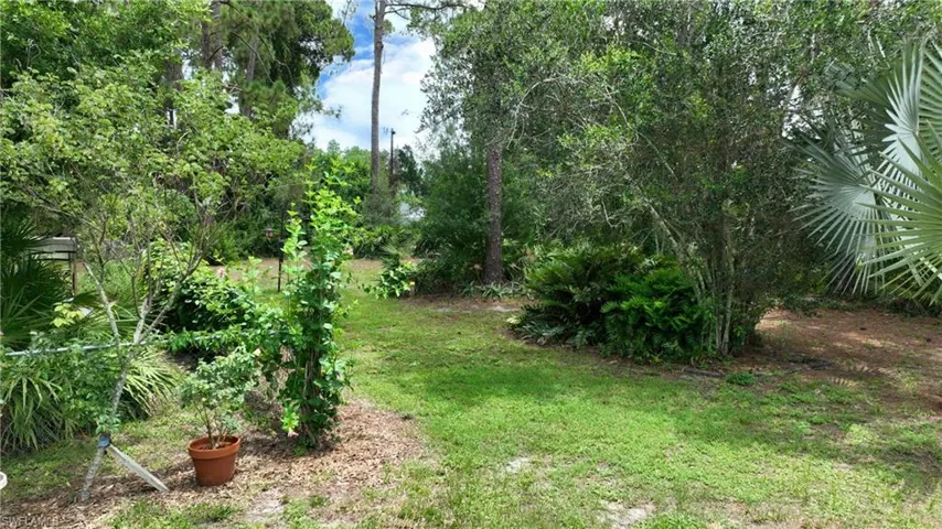 318 Fifth Ave, Lehigh Acres, Florida 33936