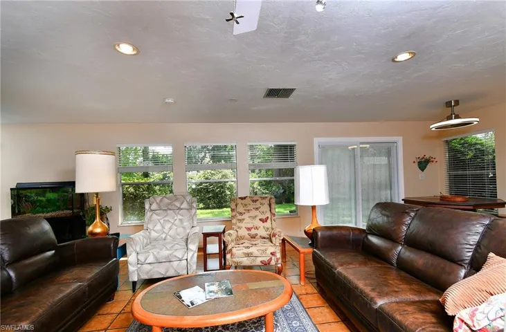 318 Fifth Ave, Lehigh Acres, Florida 33936