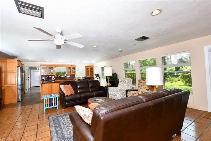 318 Fifth Ave, Lehigh Acres, Florida 33936