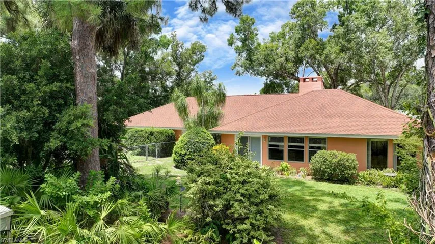 318 Fifth Ave, Lehigh Acres, Florida 33936