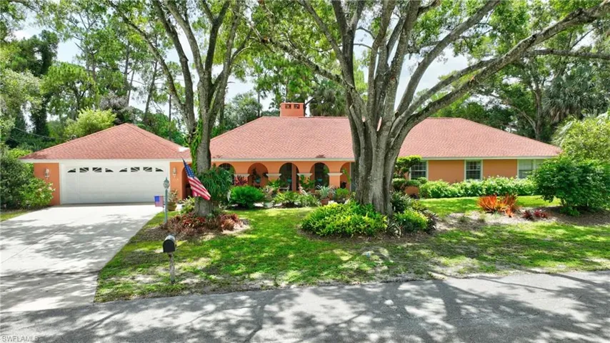 318 Fifth Ave, Lehigh Acres, Florida 33936