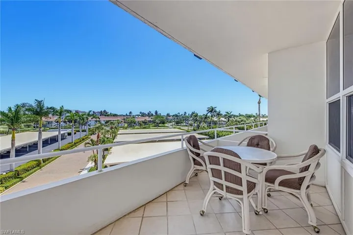 220 Seaview Ct 413, Marco Island, Florida 34145