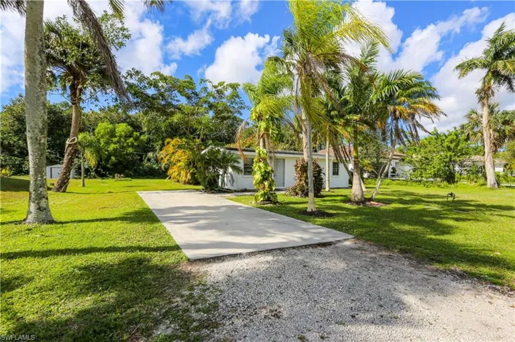 159  5th  ST, Naples, FL 34113