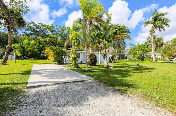 159  5th  ST, Naples, FL 34113