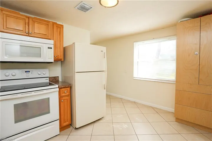 159  5th  ST, Naples, FL 34113