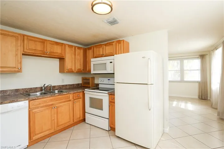 159  5th  ST, Naples, FL 34113