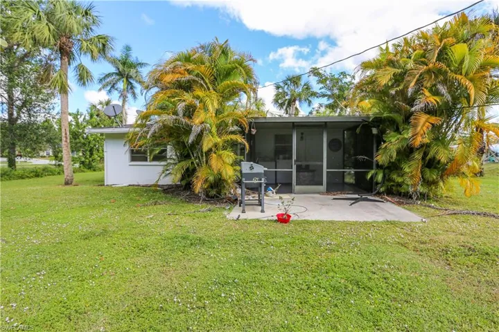 159  5th  ST, Naples, FL 34113