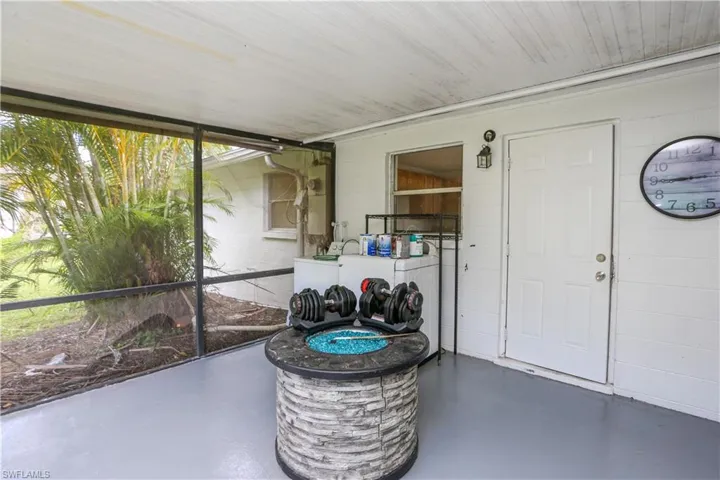 159  5th  ST, Naples, FL 34113