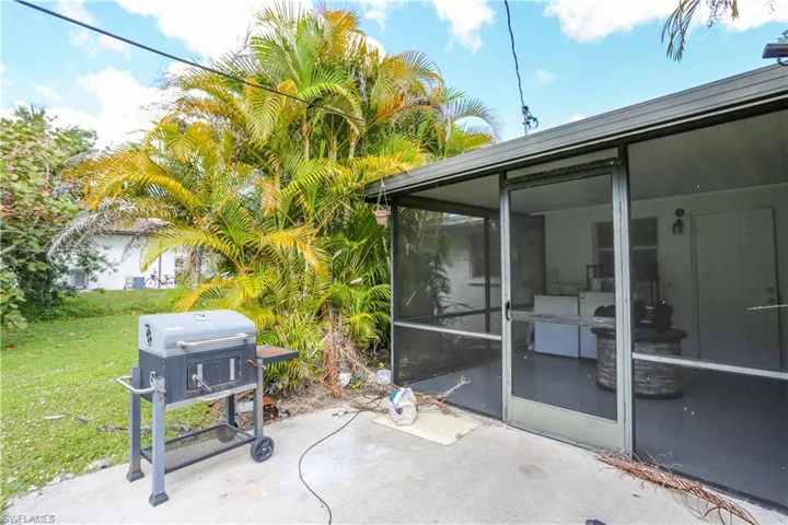 159  5th  ST, Naples, FL 34113