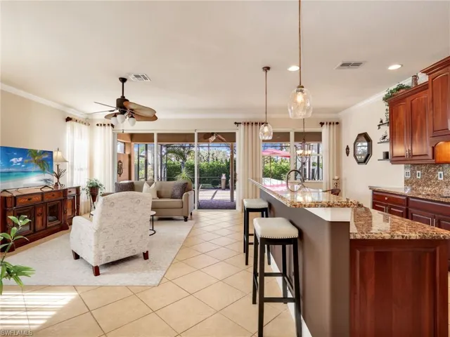 19618  Maddelena  CIR, Estero, FL 33967