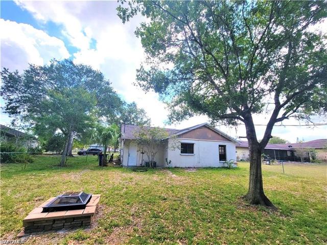 2601  West  RD, Fort Myers, FL 33905