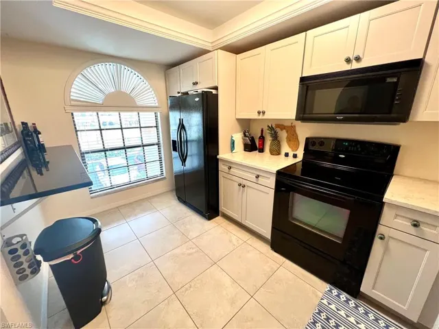 705 Augusta Blvd 9, Naples, Florida 34113