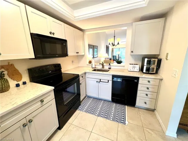 705 Augusta Blvd 9, Naples, Florida 34113