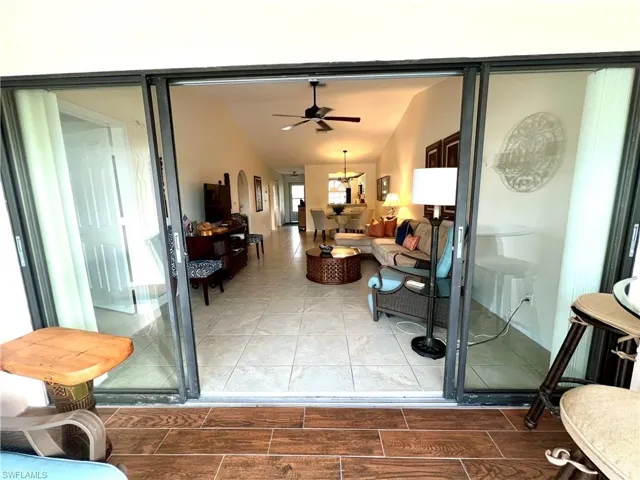 705 Augusta Blvd 9, Naples, Florida 34113