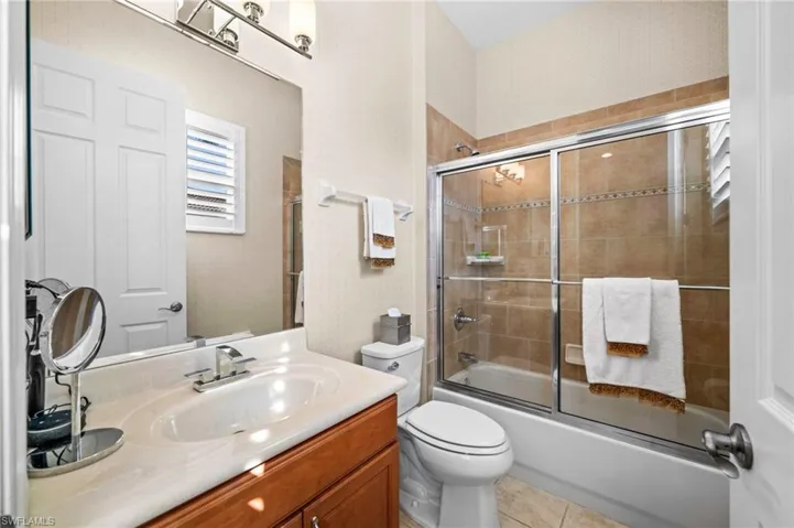 Ensuite bath