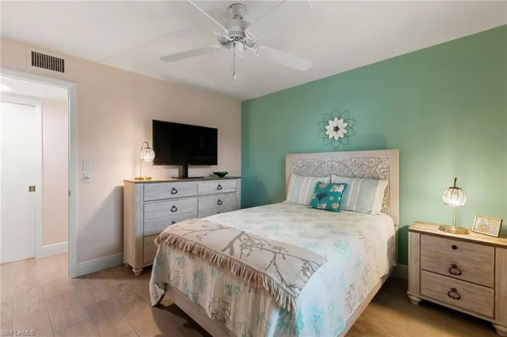 11' by 11'6", comfortable guest area, custom closet