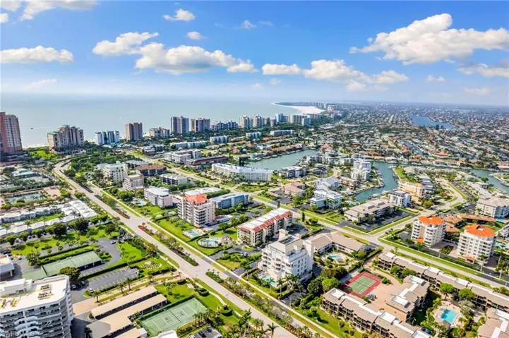 Enjoy all that the south end of the Island has to offer, Casa de Marco, a great community