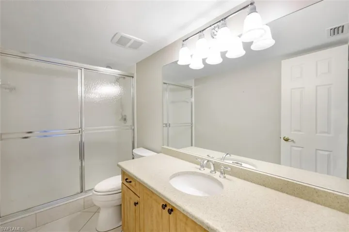 6525 Valen Way # 302, Naples, Florida 34108