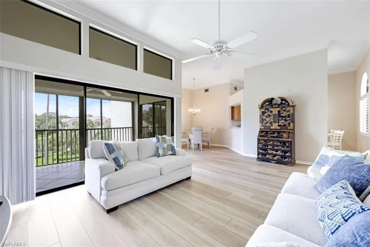 6525 Valen Way # 302, Naples, Florida 34108