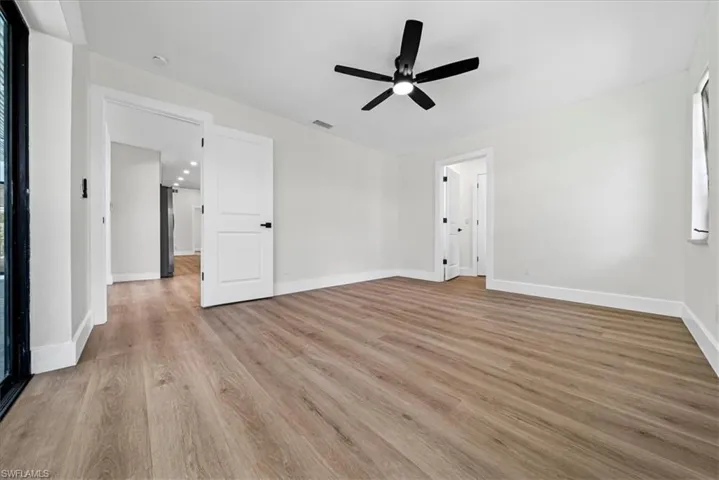 911 Se 16th Ter, Cape Coral, Florida 33990