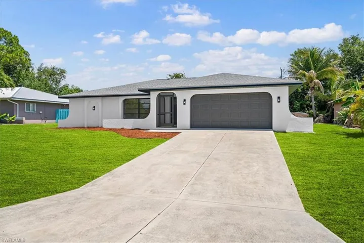 911 Se 16th Ter, Cape Coral, Florida 33990