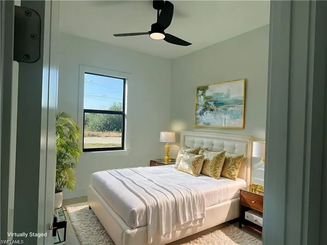 Bedroom with ceiling fan