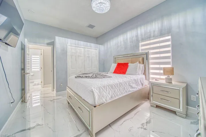 946 Se 23rd Pl, Cape Coral, Florida 33990