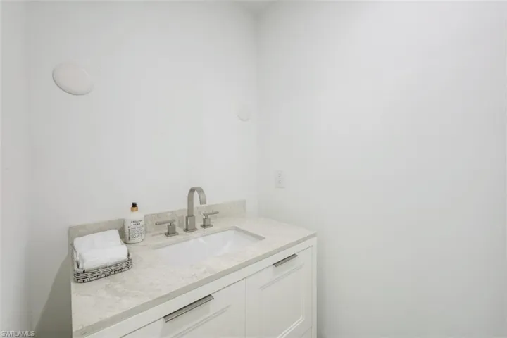 13935  Old Coast  RD, Naples, FL 34110