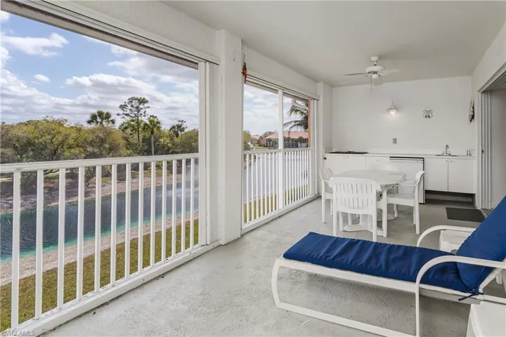 6760  Beach Resort  DR, Naples, FL 34114