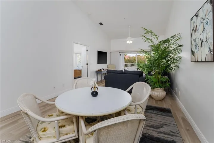 6760  Beach Resort  DR, Naples, FL 34114