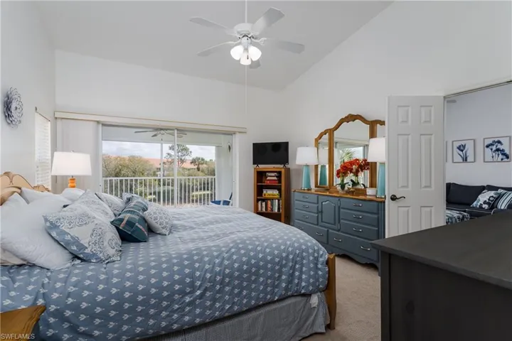 6760  Beach Resort  DR, Naples, FL 34114
