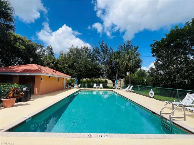 6760  Beach Resort  DR, Naples, FL 34114