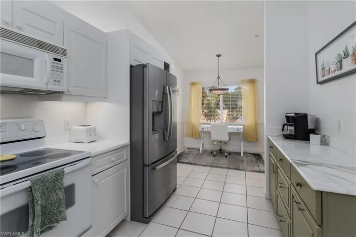 6760  Beach Resort  DR, Naples, FL 34114