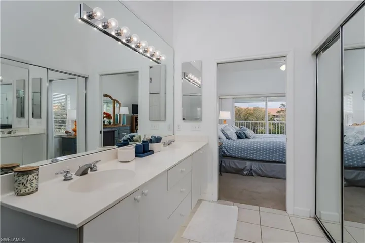 6760  Beach Resort  DR, Naples, FL 34114