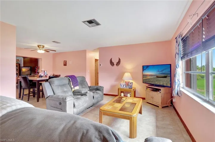 201  Seaton  AVE, Lehigh Acres, FL 33936