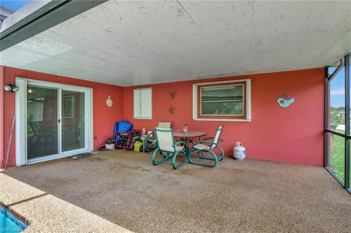 201  Seaton  AVE, Lehigh Acres, FL 33936